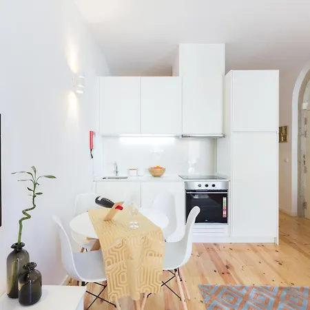 Host Wise - Spacious Bright Flat - Terrace *