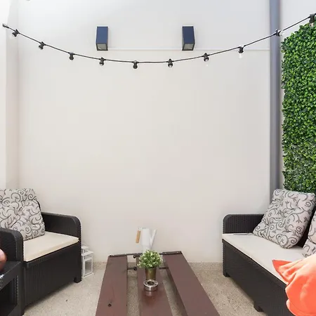 Host Wise - Spacious Bright Flat - Terrace *