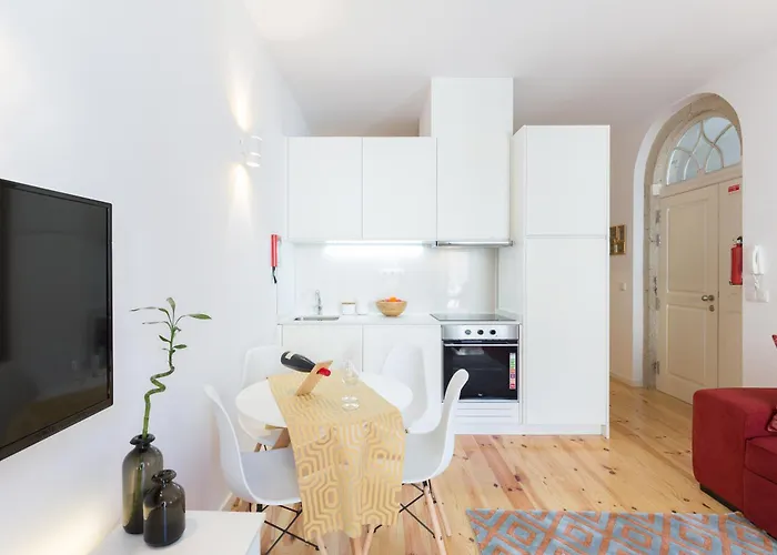 Host Wise - Spacious Bright Flat - Terrace *