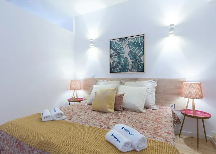 Host Wise - Spacious Bright Flat - Terrace Appartamento *