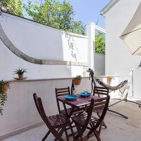 Host Wise - Spacious Bright Flat - Terrace *