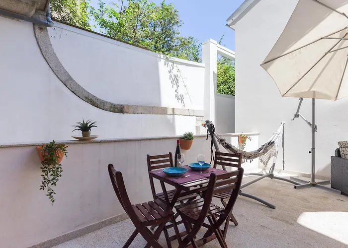 Host Wise - Spacious Bright Flat - Terrace *